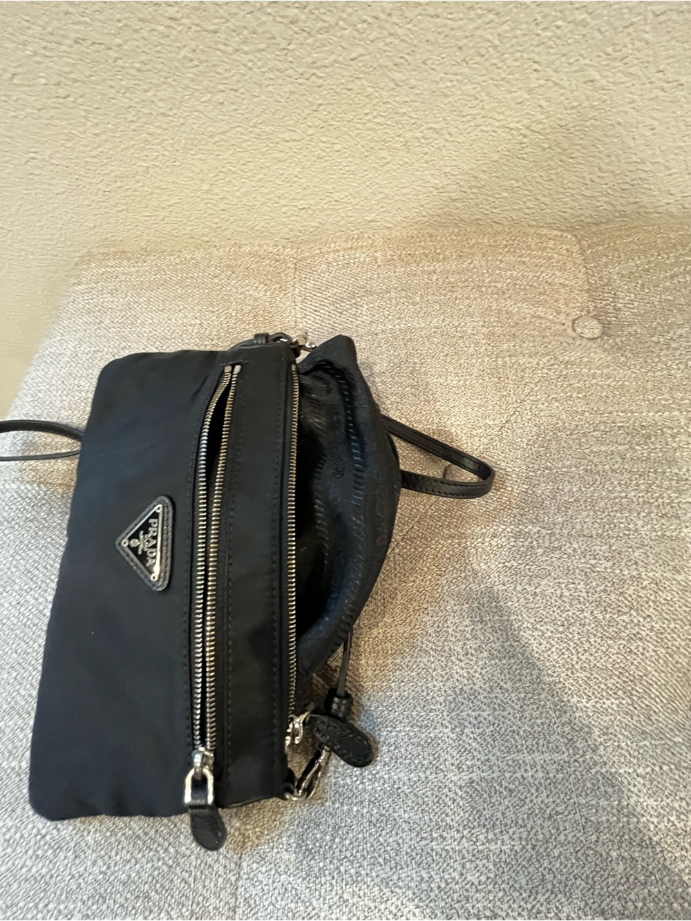 PRADA NYLON FLAT CROSSBODY POUCH. - Picture 8 of 8